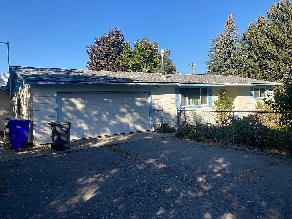 2 bed, 1067 sqft, $1,850 — Photo 2