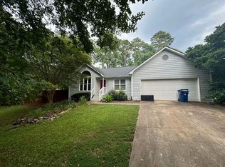 121 Pinenut Ln, Bogart, GA 30622