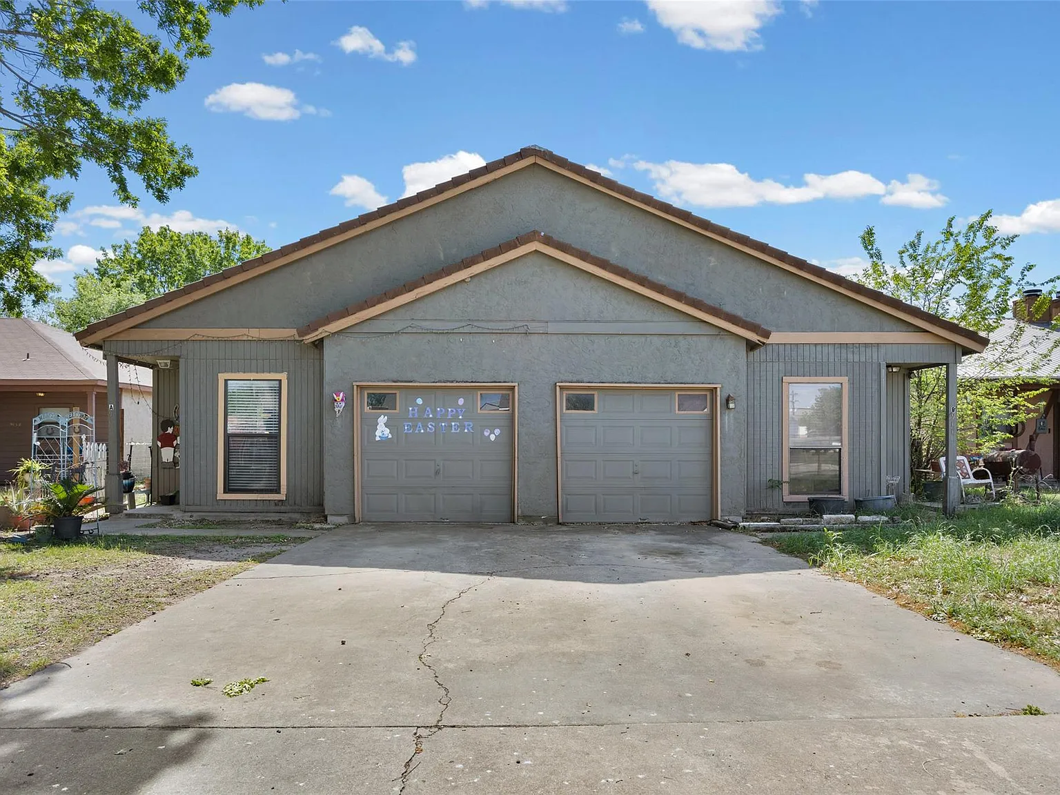 2 bed, 1.0 bath, 981 sqft, $1,250 — Photo 1