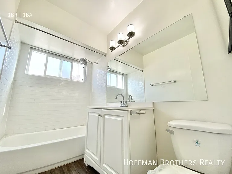 3438 Mentone Ave #6 — Photo 6