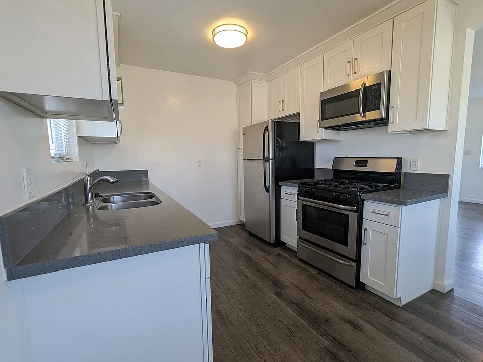 2036 Chariton St #2