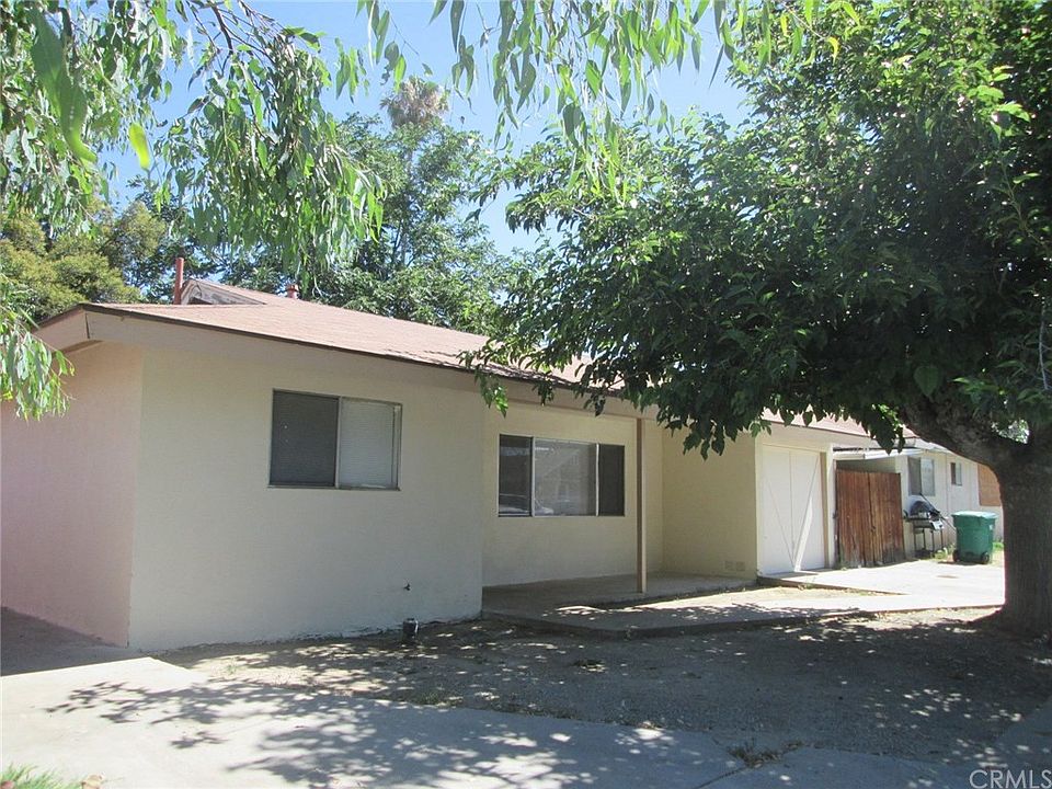1st image of 40886 Acacia Ave