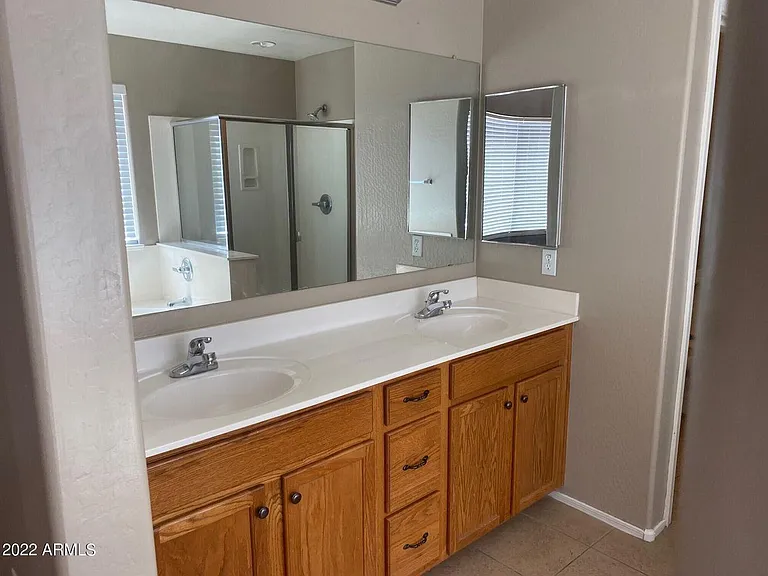 3441 E Anika Ct — Photo 15