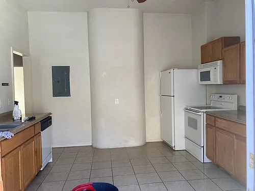 1122 Edith Blvd SE #B Photo 1 1122 Edith Blvd SE #B Photo 1