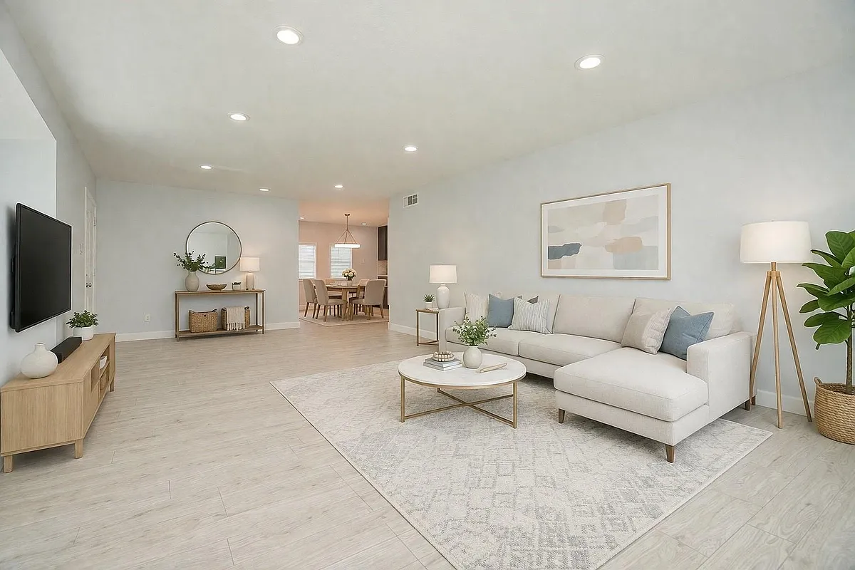 Building Photo - 12633 Memorial Dr #174