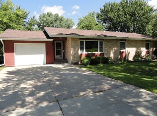 4035 Countrywood Dr SE, Rochester, MN 55904