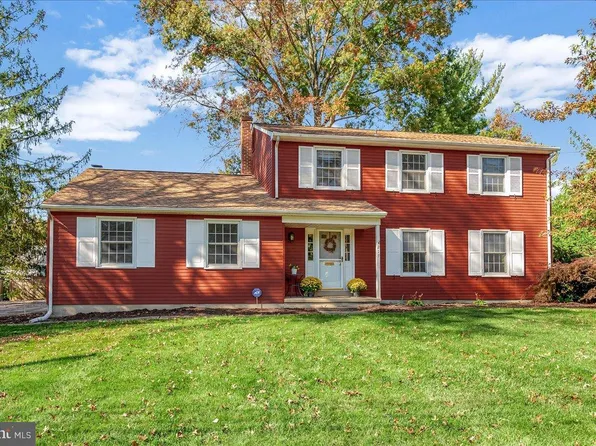 219 Hullihen Dr, Newark, DE 19711