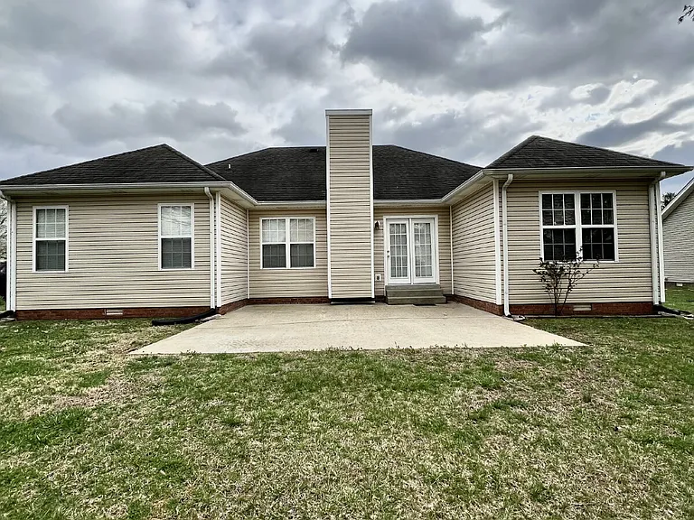 3427 Poplar Hl — Photo 4
