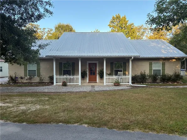 170 Sherwood Dr, Dry Prong, LA 71423