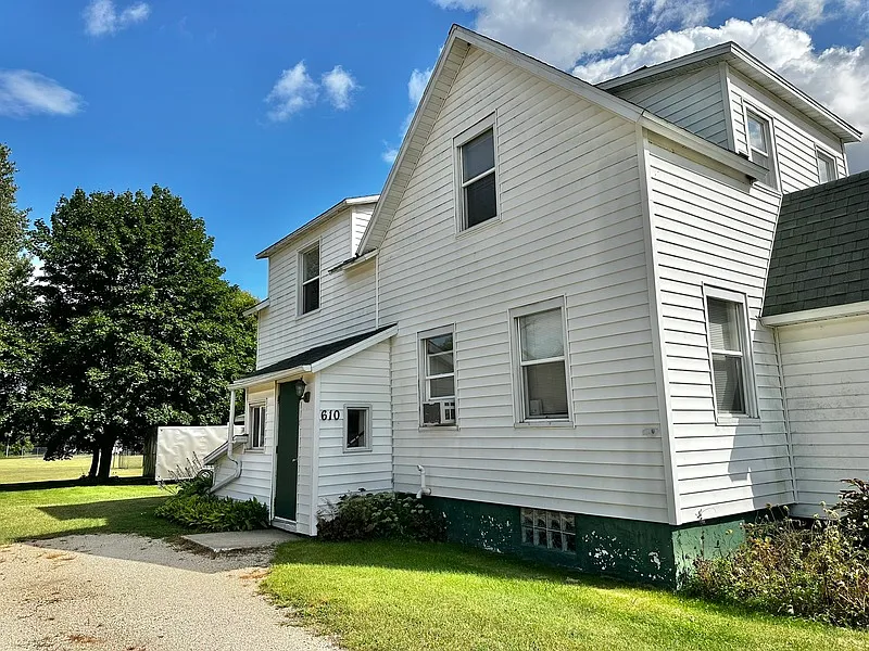 610 Church Ave
