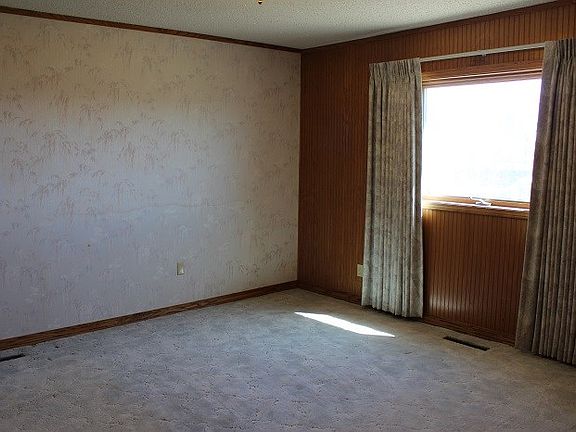 5th image of 314 1st St