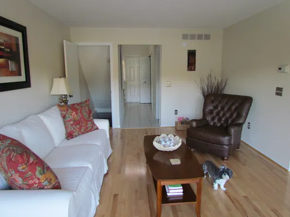54124 Buccaneers Bay Ct, Shelby Township, MI 48316