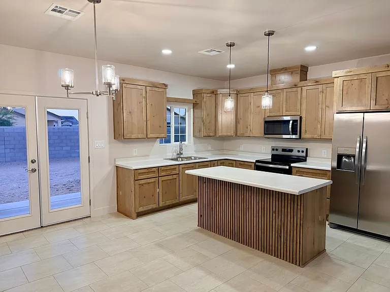 4022 E Eric Salazar Pl — Photo 4
