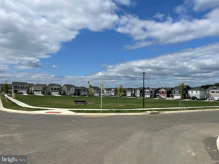 182 Hamstead Dr — Photo 9