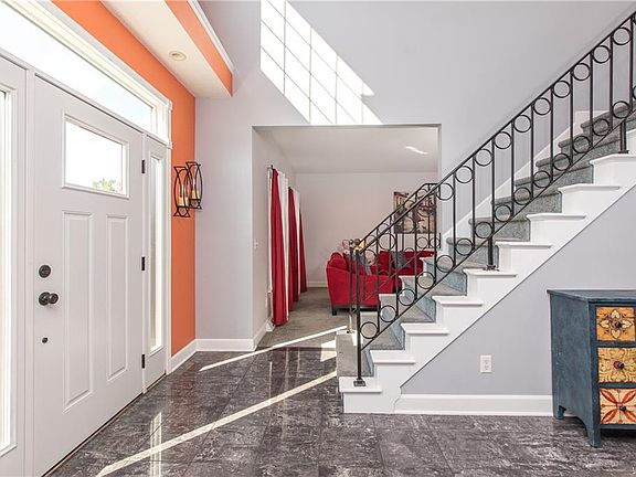 3rd image of 3339 Joshua Ln
