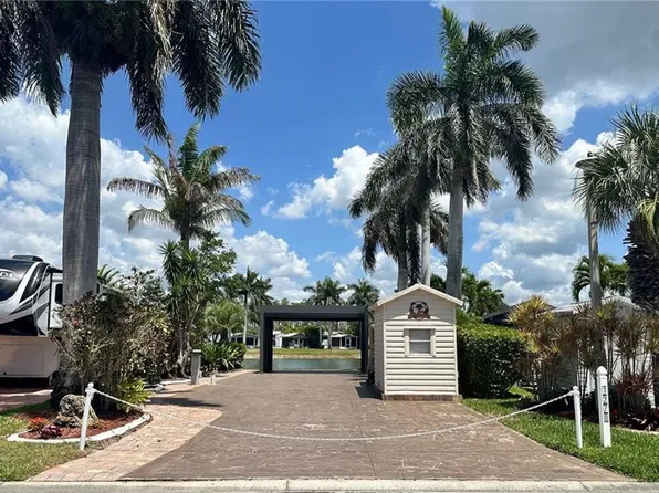 1278 Silver Lakes BLVD, NAPLES, FL 34114