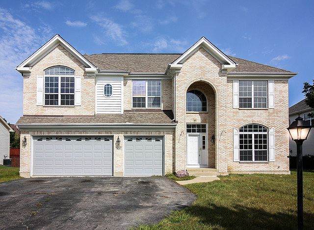 1st image of 624 W Slippery Rock Dr
