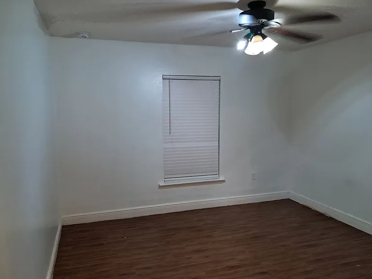 4910 Bywood St — Photo 16