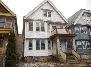 2467 W Keefe Ave, Milwaukee, WI 53206