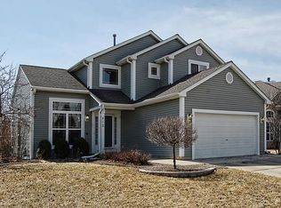 412 Big Cloud Pass, Lake In The Hills, IL 60156