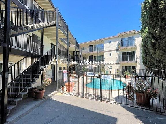 2nd image of 1743 Carmel Dr APT 30