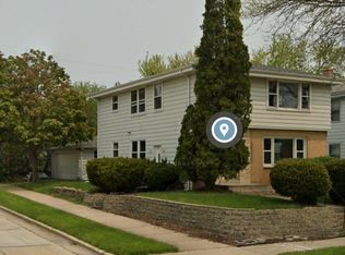 4024 17th St #2, Racine, WI 53405