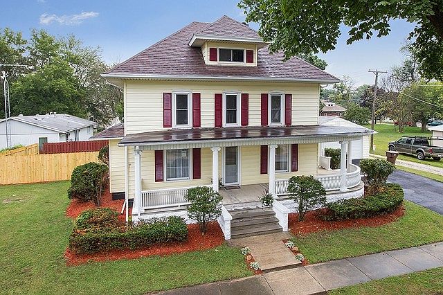 1st image of 100 S Mill St