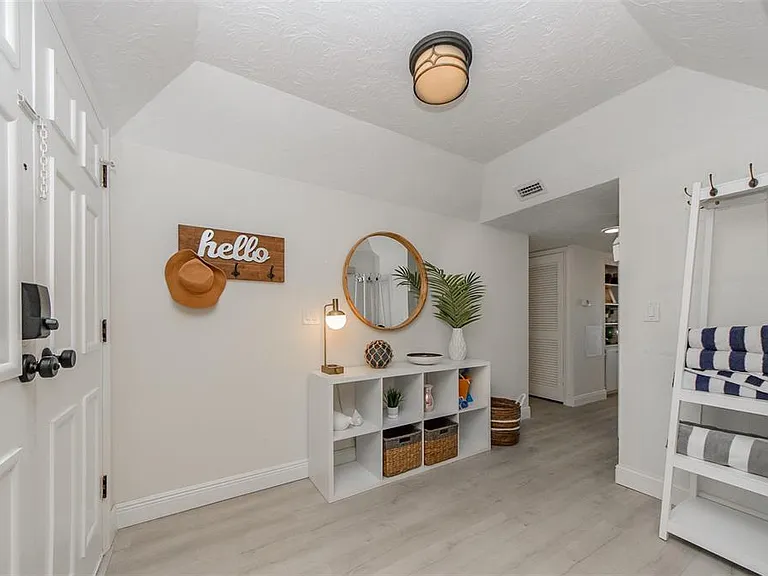 2900 Gulf Blvd #204 — Photo 11