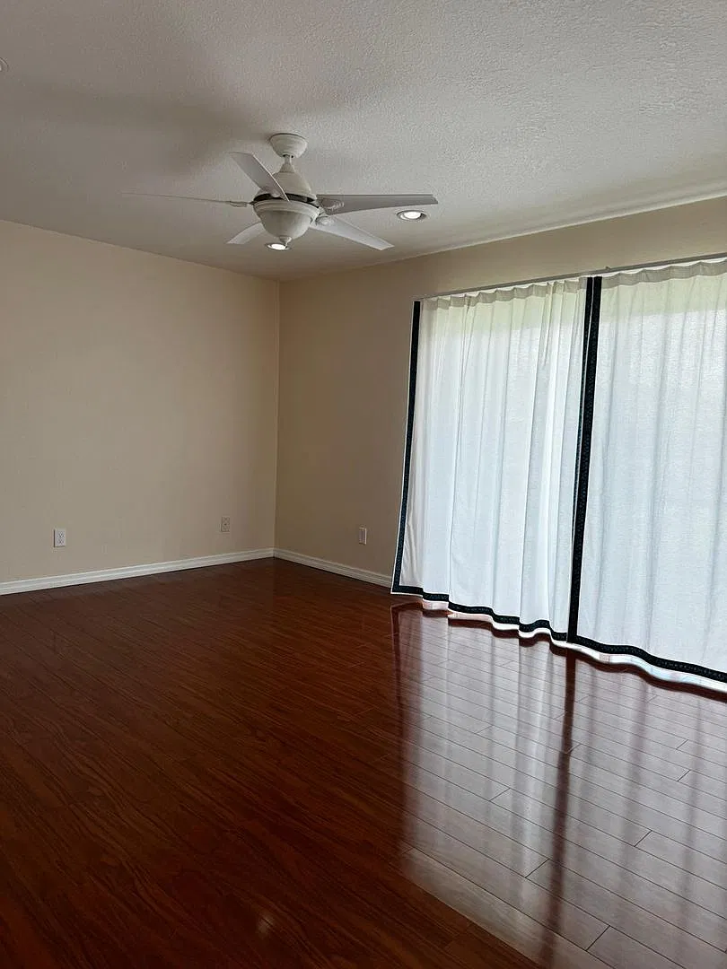 3 bedroom, 3 bath, double master suite townhome in Maitland — Photo 2