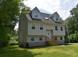 32 Garden City Rd, Methuen, MA 01844