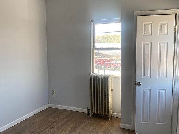 5th image of 418 Dodd St #2