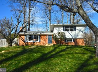 7232 Brookcrest Pl, Annandale, VA 22003
