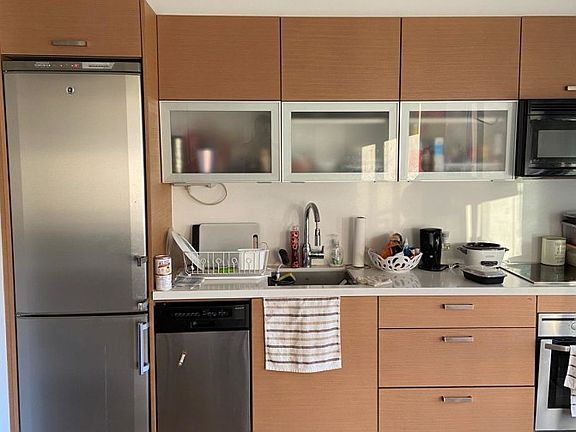 5th image of 10777 University Dr #300