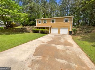 5942 Rock Ct, Union City, GA 30291