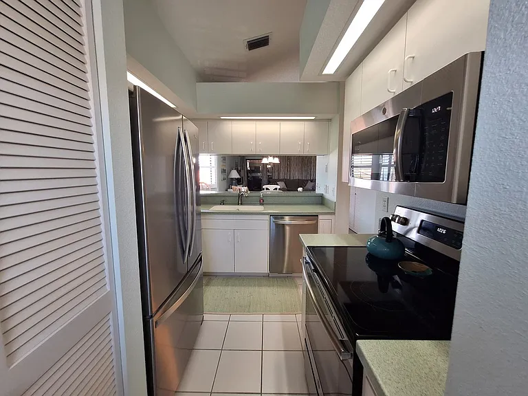 451 Bouchelle Dr #301 — Photo 15