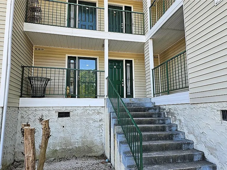 3375 Galleria Dr — Photo 18