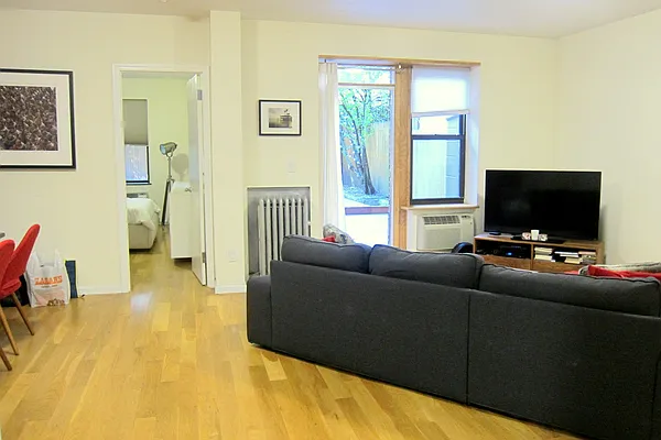 Rented by Tosh Marks Property Group | media 17