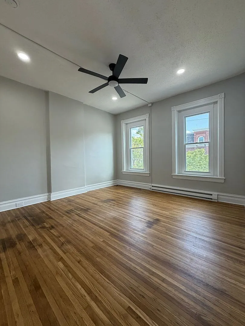 519 W Chew St — Photo 4