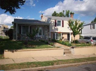 813 Rennard Cir, Philadelphia, PA 19116