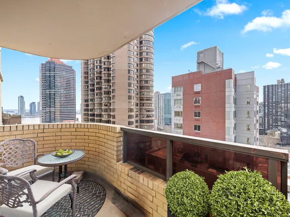 311 East 38th Street image 5 of 6