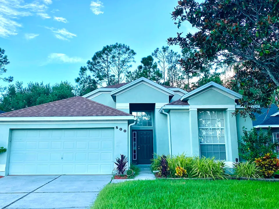 800 Magnolia Creek Cir