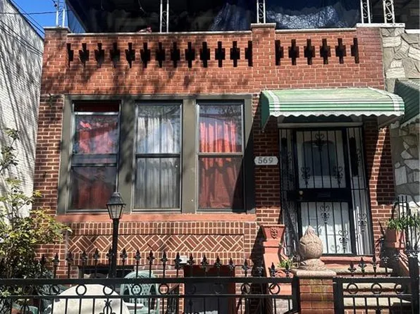 569 Chester Street image 1 of 7