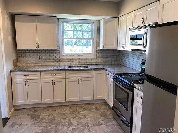 2nd image of 248 E Main St