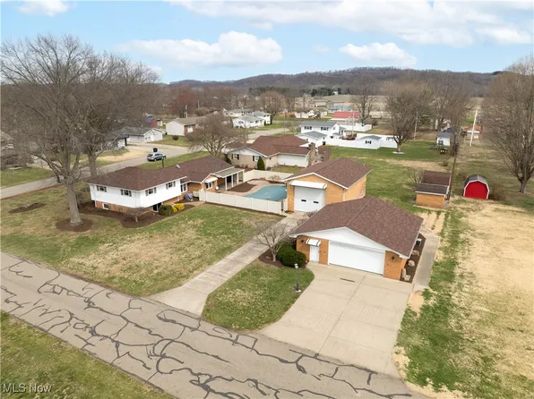 308 Maple St, Baltic, OH 43804