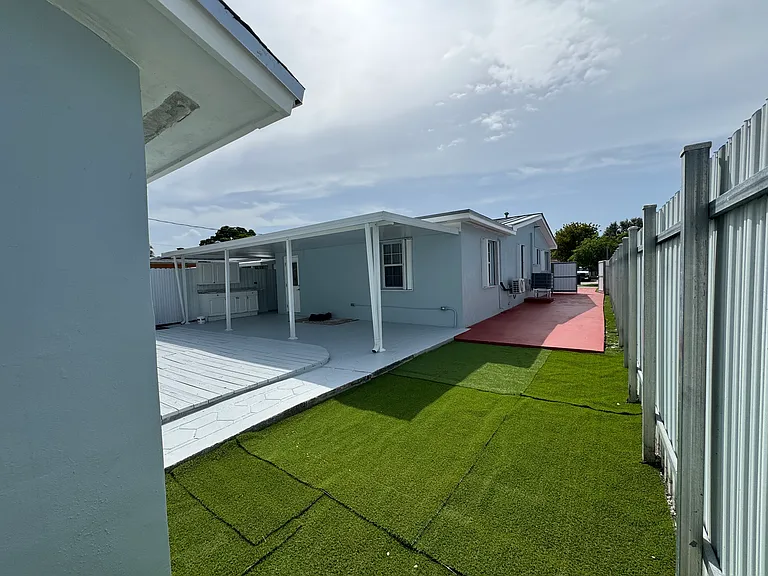 222 Grand Canal Dr #224 — Photo 23