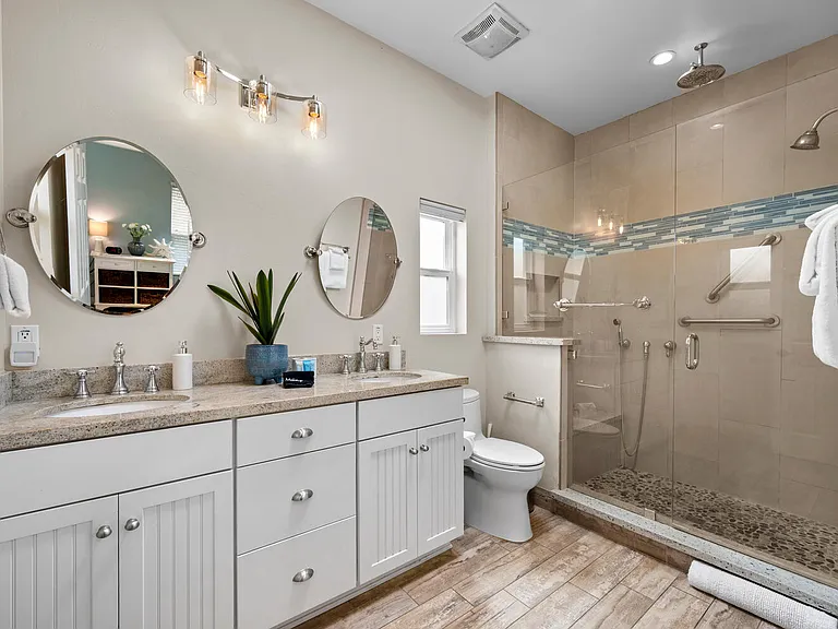 181 W Avenida Cornelio — Photo 23
