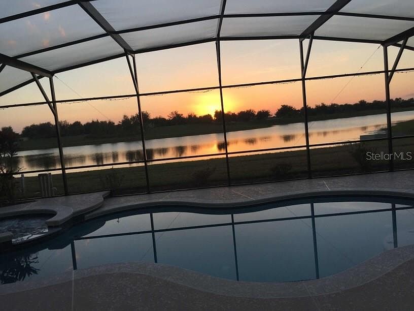 1st image of 3600 Valleyview Dr