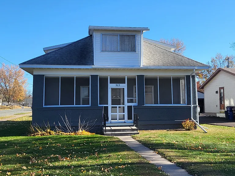 503 Oak Ave S #B — Photo 1