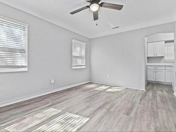 3rd image of 2920 Emerson Ave S #2920
