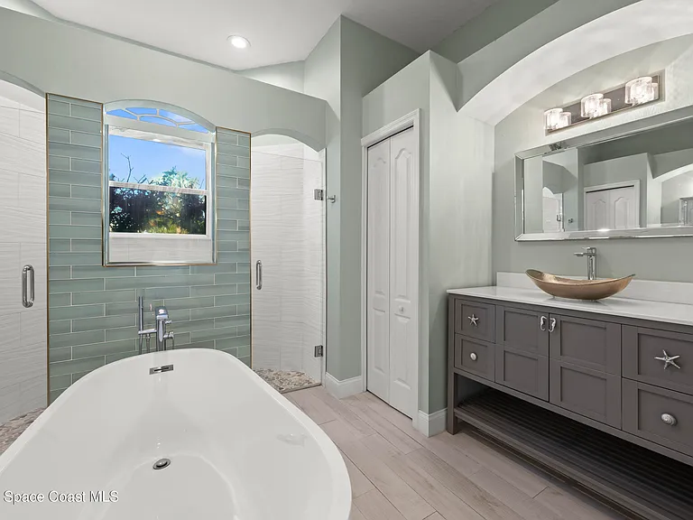 768 Harrier Ct — Photo 25
